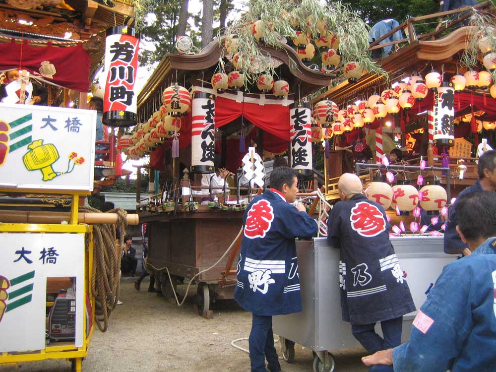 参野町屋台神社出発
